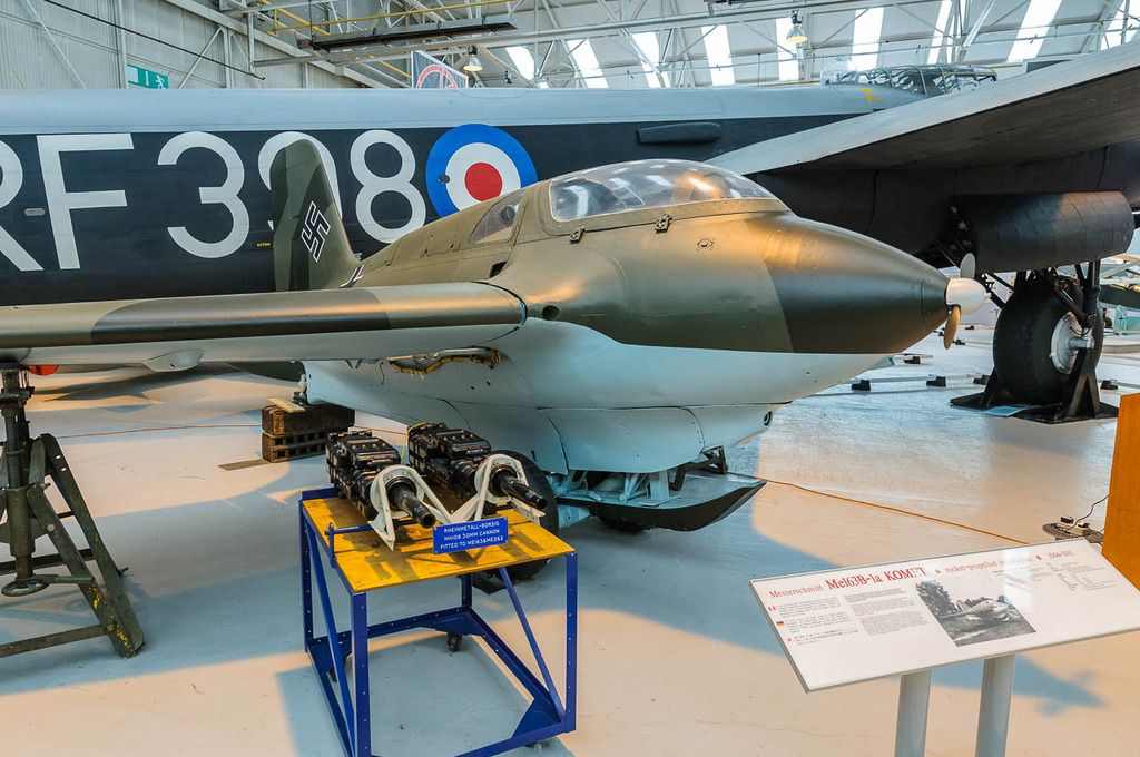 http://i205.photobucket.com/albums/bb167/Jur_photo/ME163_Cosford_zpsciw9iobq.jpg~original