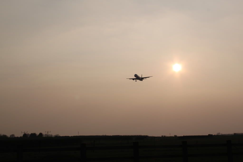 IMAGE: http://i205.photobucket.com/albums/bb190/dean190791/Aviation/IMG_0874.jpg