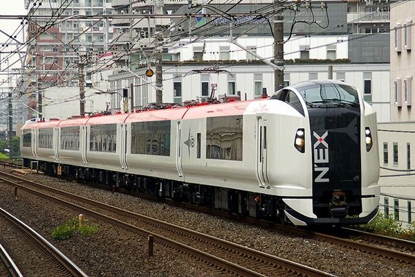 8JR_East_E259_Narita-Express_zpsfe9abaeb