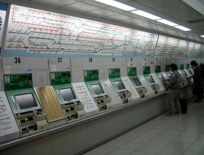 tokyo_rail_03_4_zps9dad7017.jpg