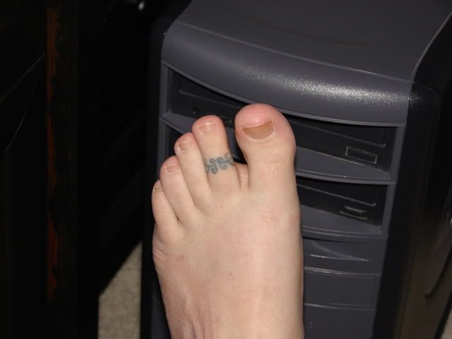 I told the guy I wanted a toe ring- here's what I got: