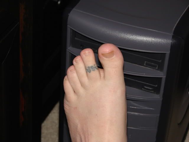 Toe Ring Tattoos,Toe Ring Tattoo design,art Toe Ring Tattoos,Toe Ring