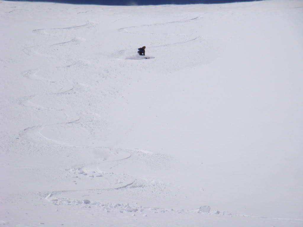 Ski: Caroline - Upper East Bowl (Photo: Bill Middlebrook)