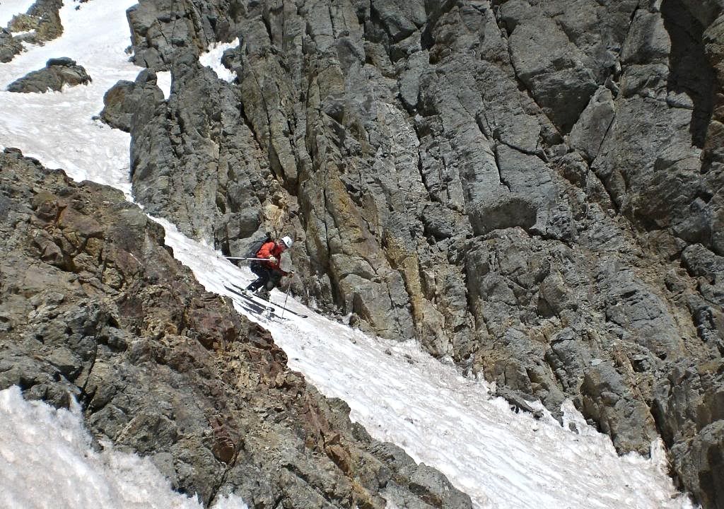 width=751