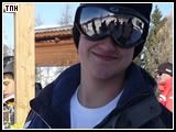Lucas - 15 anos - Fez Snowboard, mas preferiu ficar pelo hotel só na galinhagem! Tem cara de fofinho, mas cuidado xD