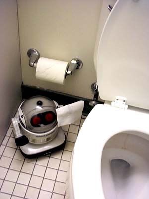http://i205.photobucket.com/albums/bb243/pmunny_bucket/robot.jpg
