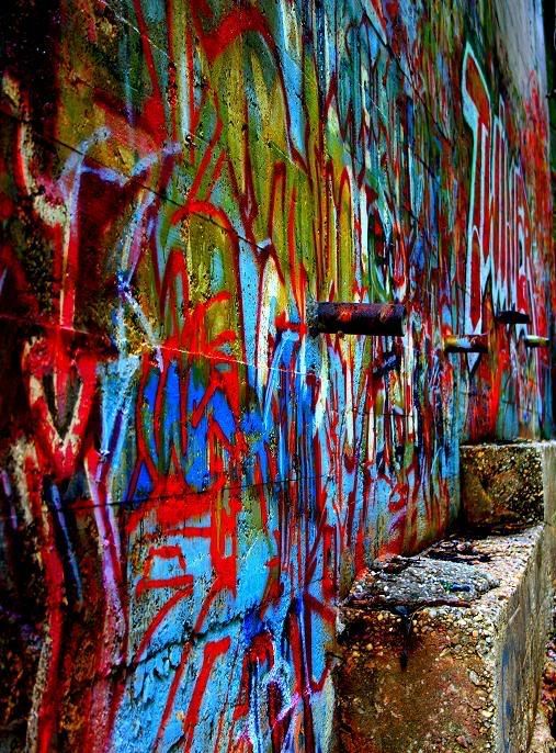 IMAGE: http://i205.photobucket.com/albums/bb319/EveeSTi/Hampden%20Park/IMG_0206_20.jpg