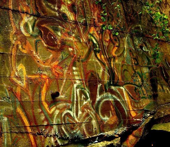 IMAGE: http://i205.photobucket.com/albums/bb319/EveeSTi/Hampden%20Park/IMG_0220_20.jpg