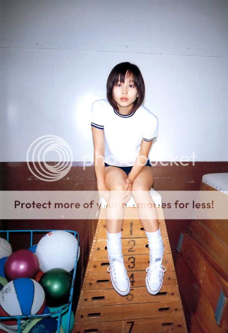 堀北真希 写真集1 (112p) 小猫慎入